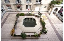 L1972D_aCour intérieure